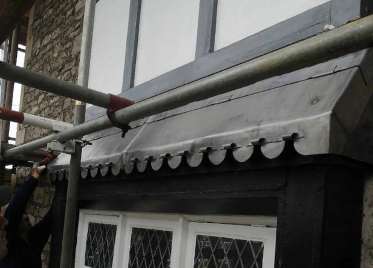 Decorative Lead Apron Detail